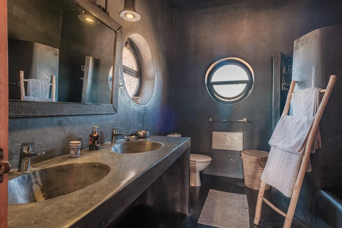 Espace de vie élégant dans une villa familiale à Essaouira