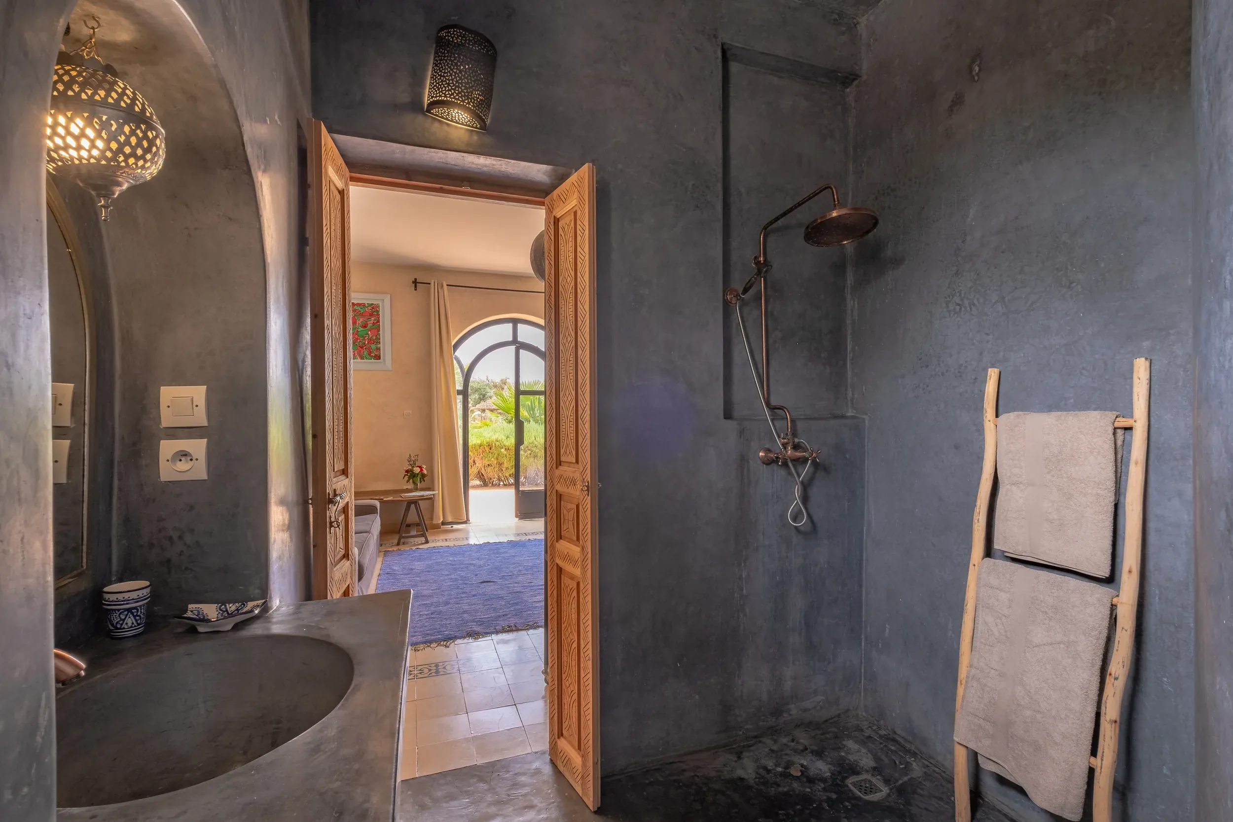 Ambiance intérieure du rez-de-chaussée de la maison de vacances
