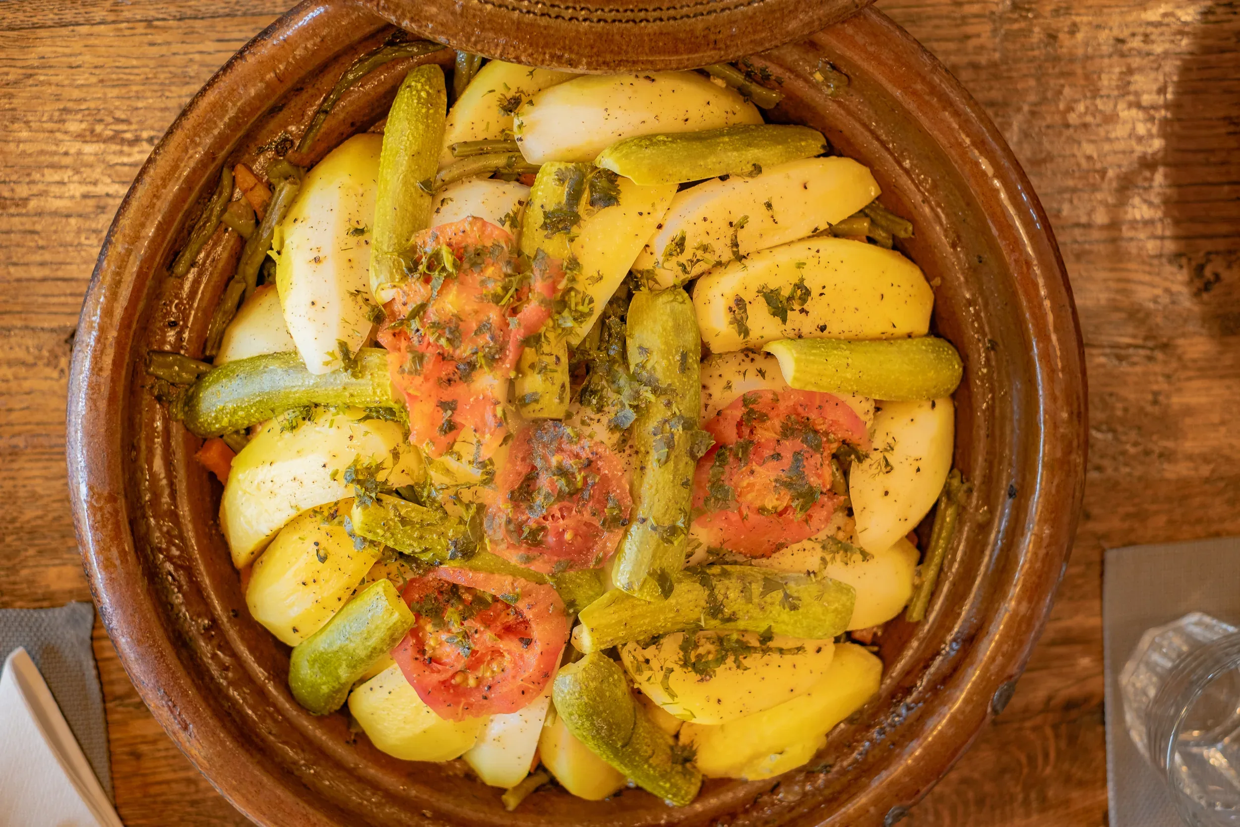 Cuisine marocaine servie dans une villa privée à Essaouira