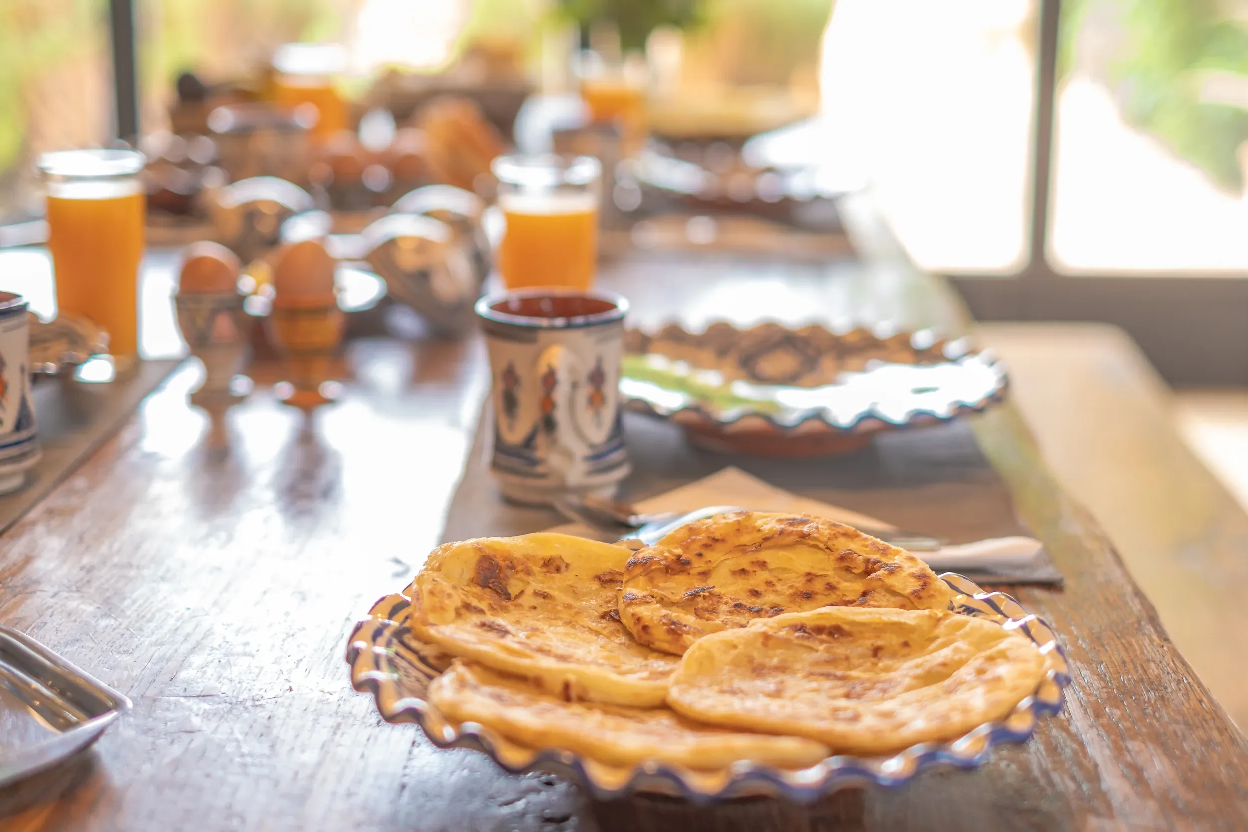 Table préparée par la cuisinière pour un séjour en villa à Essaouira